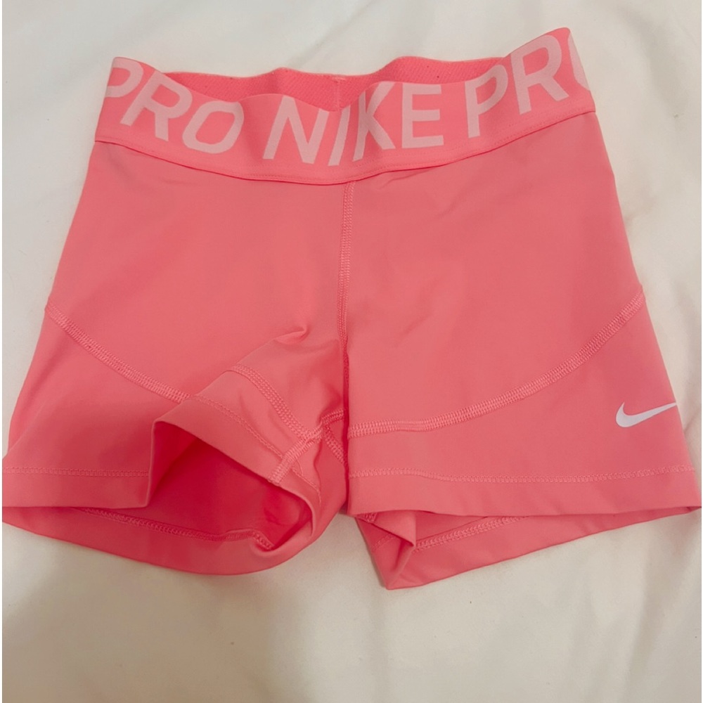 PINK AND WHITE NIKE PROS